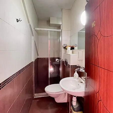 Hostel Sonata *